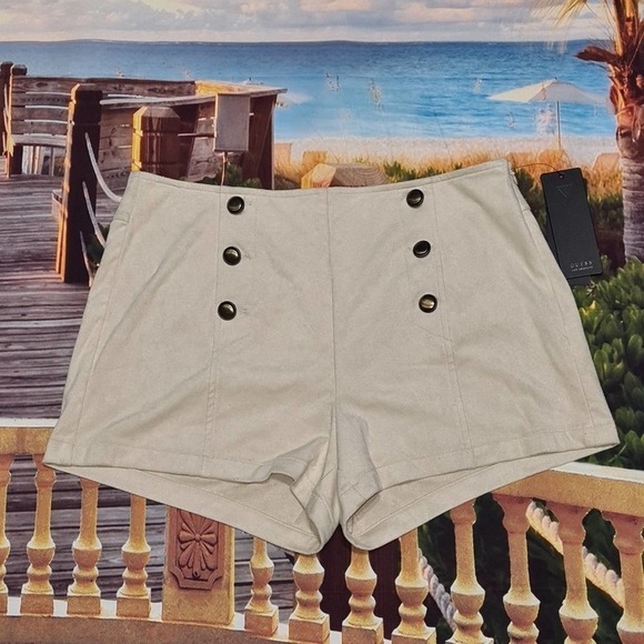 Guess Los Angeles Letitia Shorts NWT‎ - Picture 1 of 9